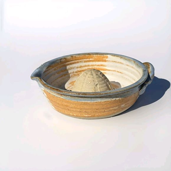 1980s Joyce Signed And Dated ceramic Salt Glazed stoneware‎ pottery Juicer Vtg - Picture 1 of 16